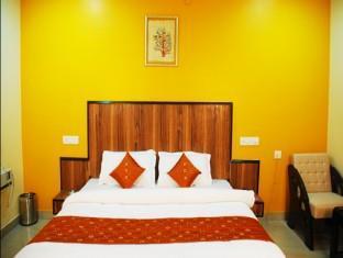 Didi Hotel Lucknow Exteriör bild