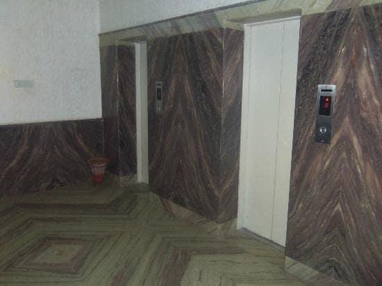 Didi Hotel Lucknow Exteriör bild