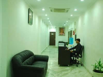 Didi Hotel Lucknow Exteriör bild